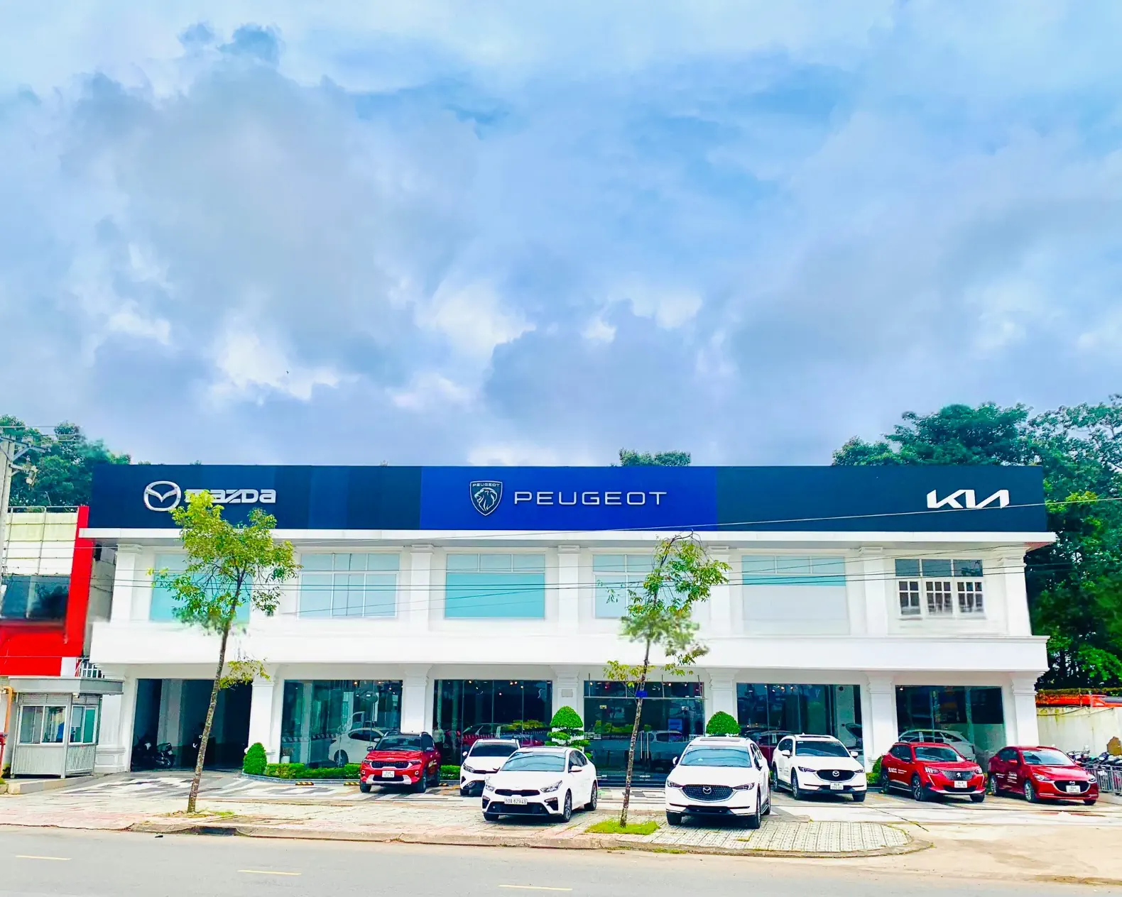 XƯỞNG DỊCH VỤ SỬA CHỮA THACO AUTO TRÀ VINH